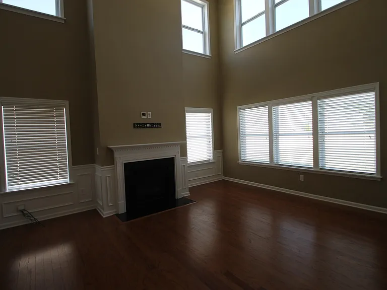 1112 Jasmine Dr — Photo 10