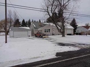 5377 Old Saunders Settlemen Rd, Lockport, NY 14094