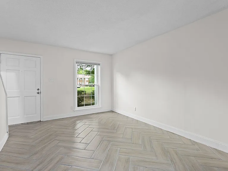 1303 W Meadowview Rd #F — Photo 5