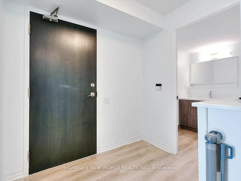 17 Anndale Dr #1806 — Photo 6