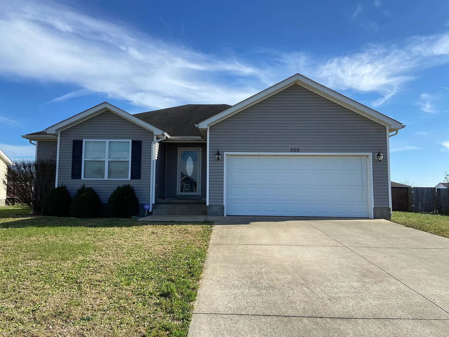 Three bedroom home in Northridge Subdivision — Photo 1
