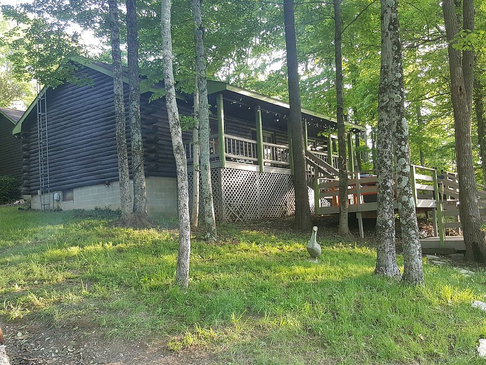 2nd image of 3835 Country Mnr E