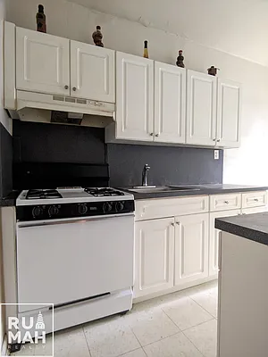 Rented by Rumah Realty Inc | media 2