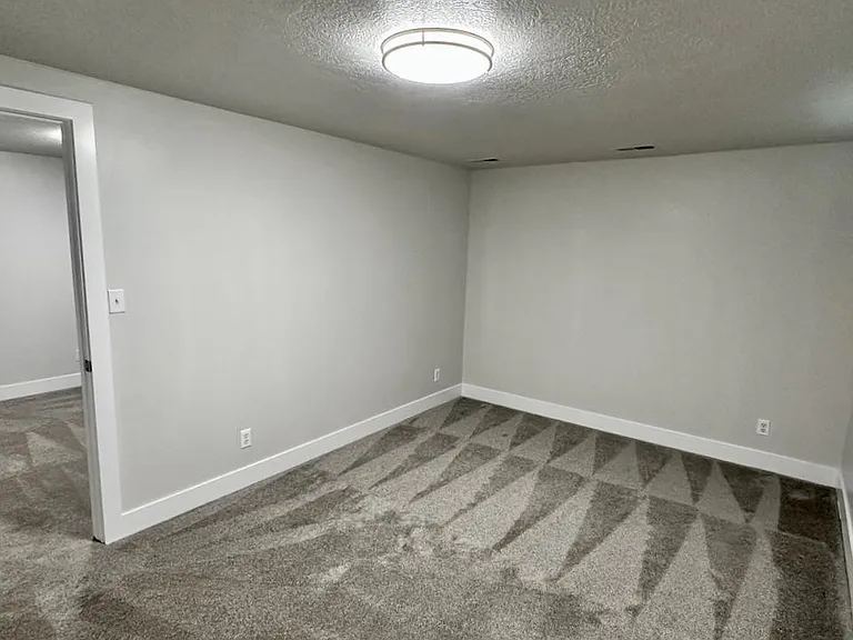 Unit Photo