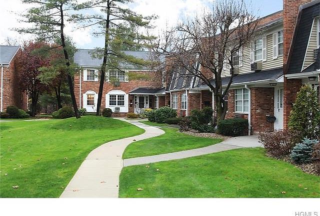 1st image of 188 Doxbury Ln