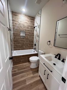 7042 S Marshfield Ave, Chicago, IL, 60636