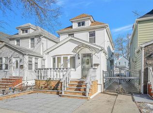 8925 213th St, Queens Village, NY 11427