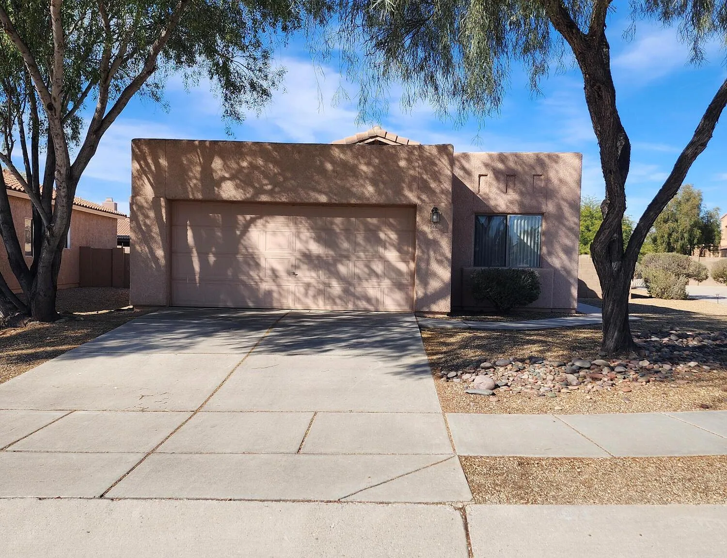 3 bed, 1.5 bath, 1174 sqft, $1,895 — Photo 2
