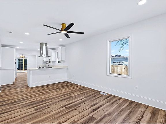 3rd image of 7 Hendricks St