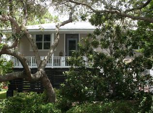 16465 Hodges Ave, Cedar Key, FL 32625