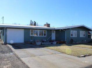 707 E 8th St, Alturas, CA 96101