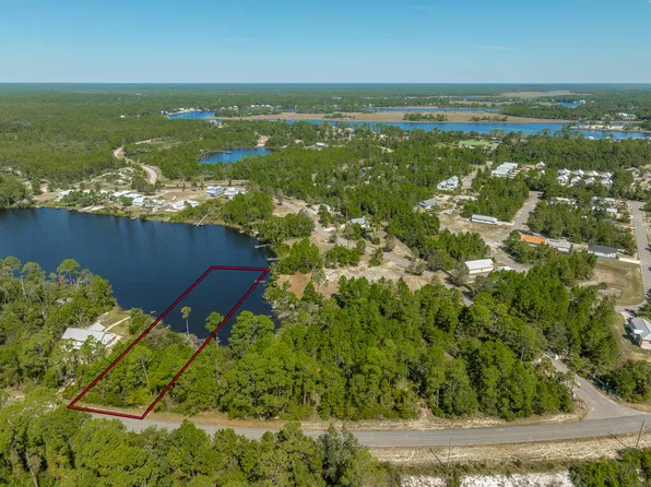 151 Airport Rd, Carrabelle, FL 32322