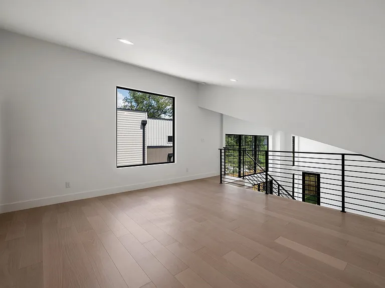 1502 Primrose St — Photo 30