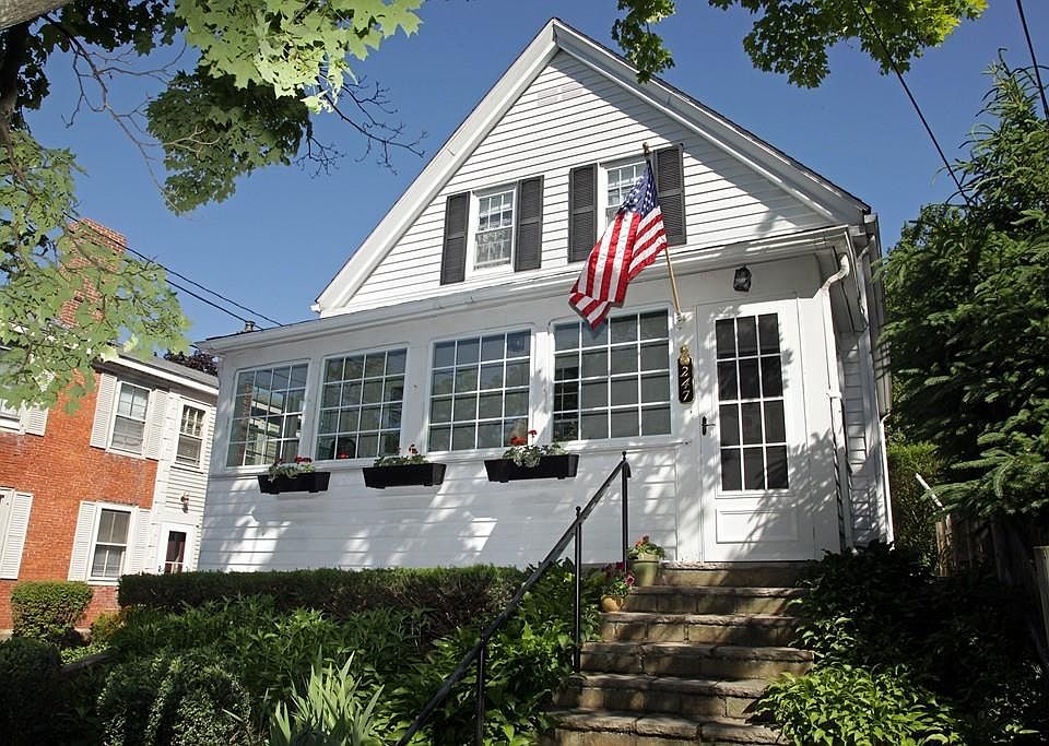 2nd image of 247 North St