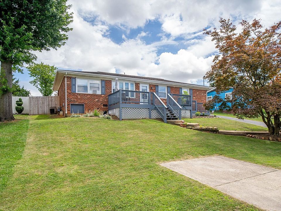 1st image of 360 Rockingham Dr
