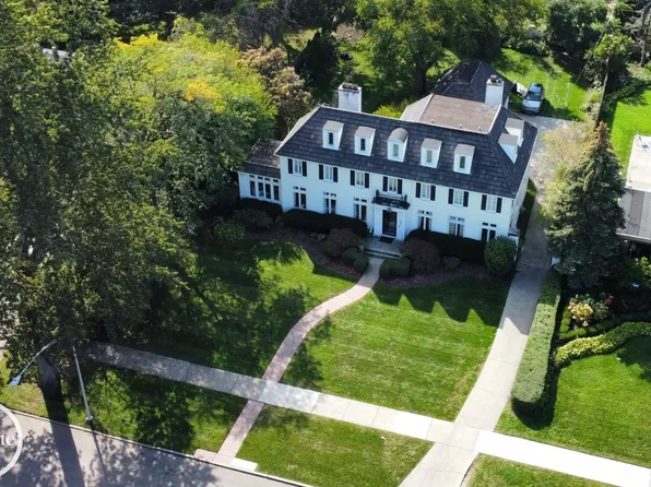 707 Balfour St, Grosse Pointe, MI 48230
