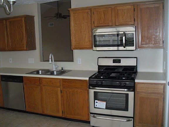 4th image of 14502 Lazy Willow Ln
