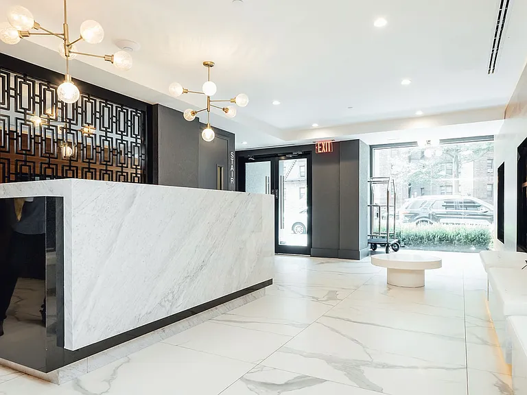 1801 Ocean Ave #3R — Photo 16