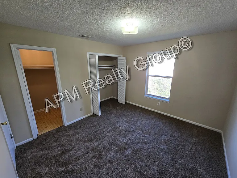 2105 Grove St #C — Photo 6