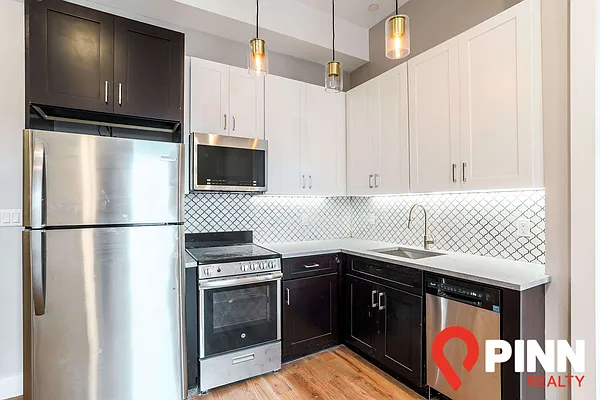 Rented by Pinn Realty | media 20