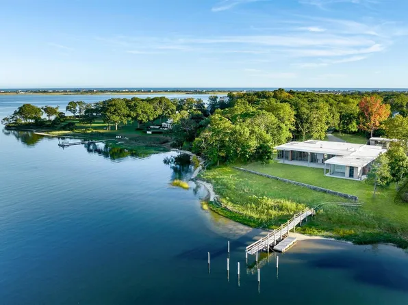 27 Bay Road, Quogue, NY 11959