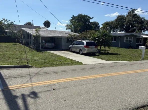 3647 Kelly St, Fort Myers, FL 33901