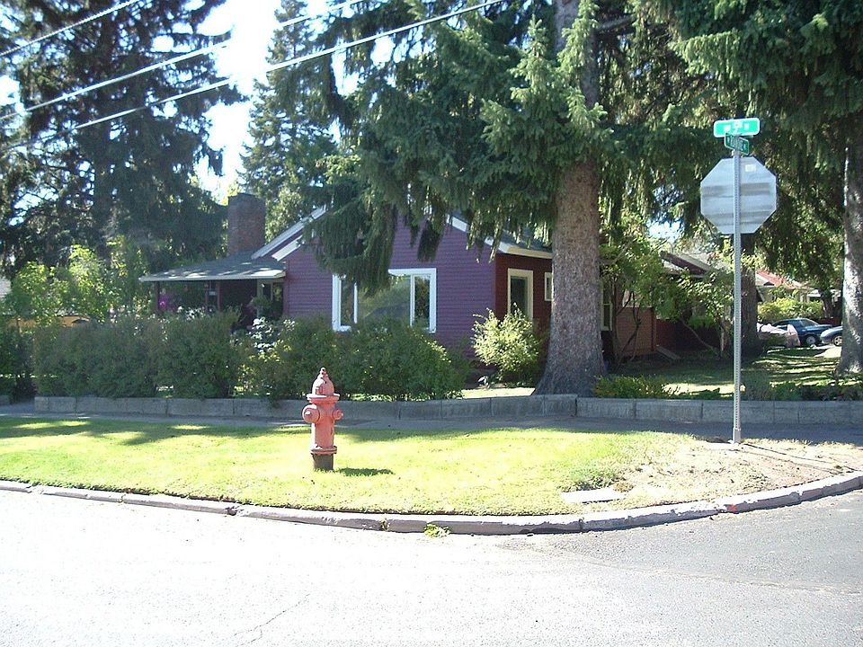 2nd image of 1661 NW 5th St