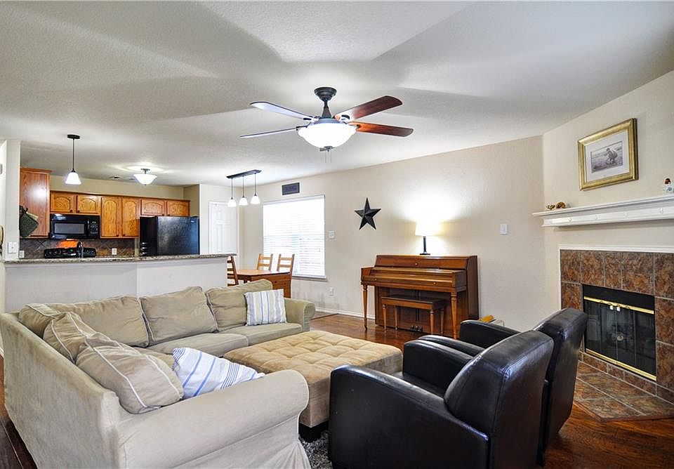 1st image of 4016 Sun King Ln