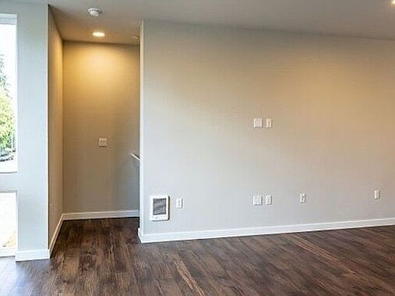 4th image of 12510 15th Ave NE #Ebd3gi