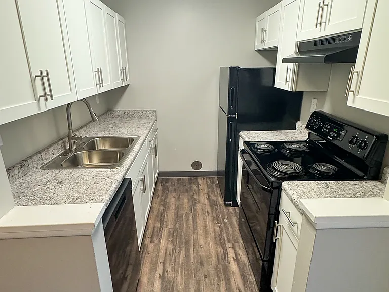 North River Place Apartments — Photo 5