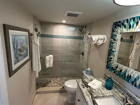 5th image of 140 NE 28th Avenue #606