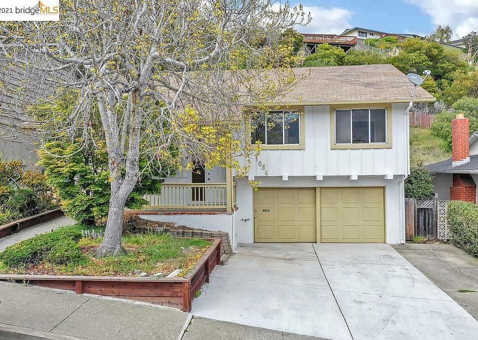 1st image of 1084 Park Pacifica Ave