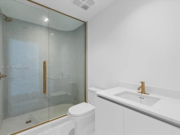 2678 Tigertail Ave #1001 — Photo 20