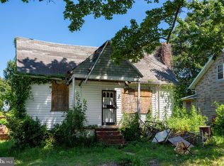 608 Salisbury Dr, Oxon Hill, MD 20745