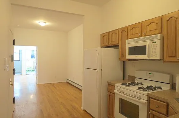 Rented by TheRealEstateCompany.com LLC | media 34