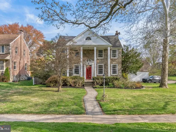 7054 Sherwood Rd, Philadelphia, PA 19151