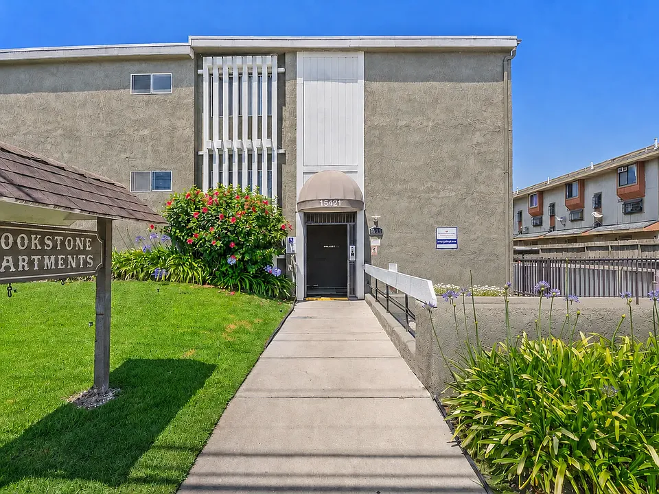 Brookstone Apartments