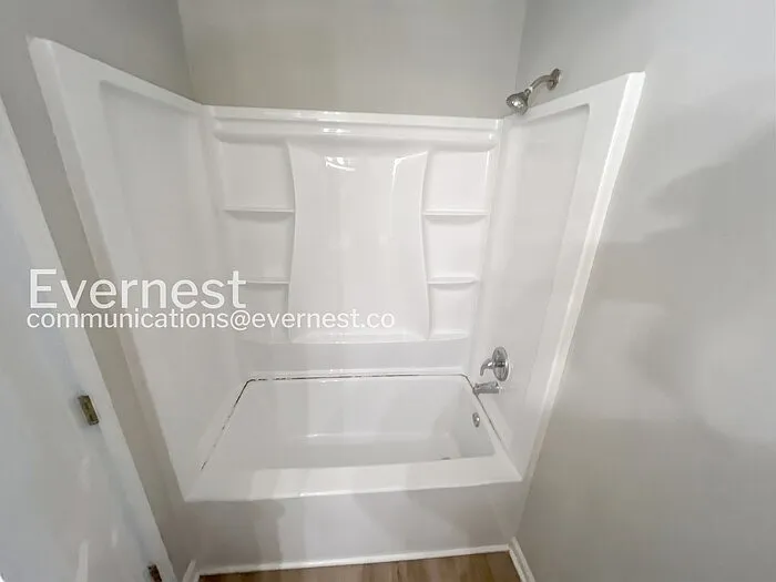 1109 Crescent Way — Photo 15