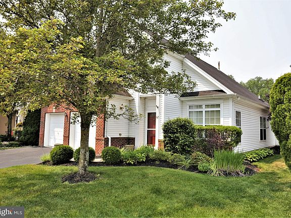2nd image of 147 Tunicflower Ln