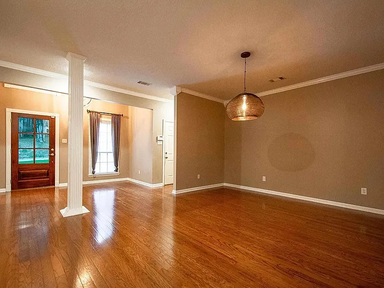 20 Bouresse Dr — Photo 4