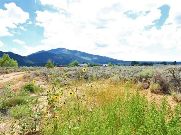 44-46 Ed Rd, Questa, NM 87556