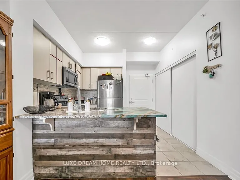 620 Sauve St #511 — Photo 13