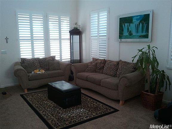 3rd image of 10089 Atkins Dr
