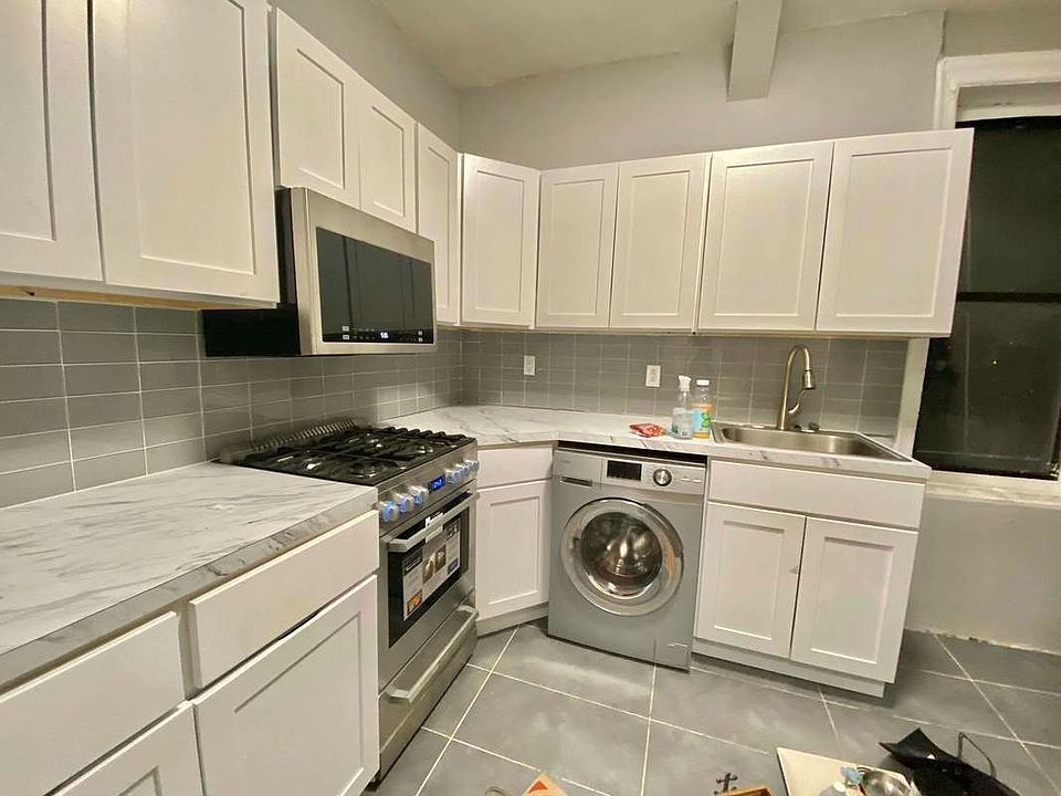 1st image of 2075 E 16th St APT 4L