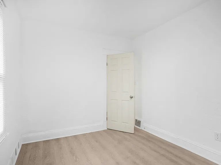 10413 Mount Auburn Ave #B — Photo 8