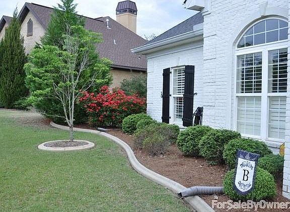 2nd image of 2719 Lake Crest Ln