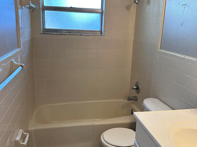 109 Stadium Rd #9 — Photo 29