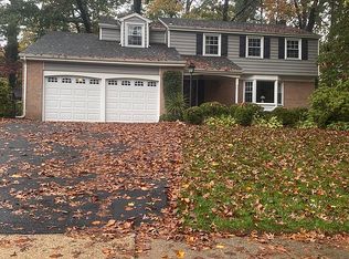 8120 Langbrook Rd, Springfield, VA 22152