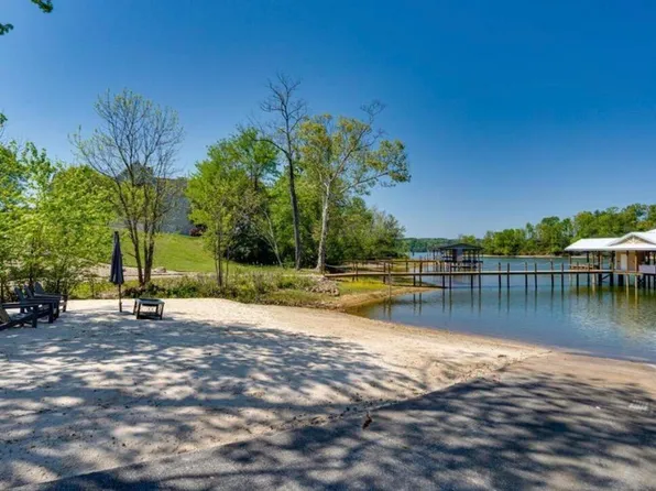4569 Sailmaker Cir, Chattanooga, TN 37416