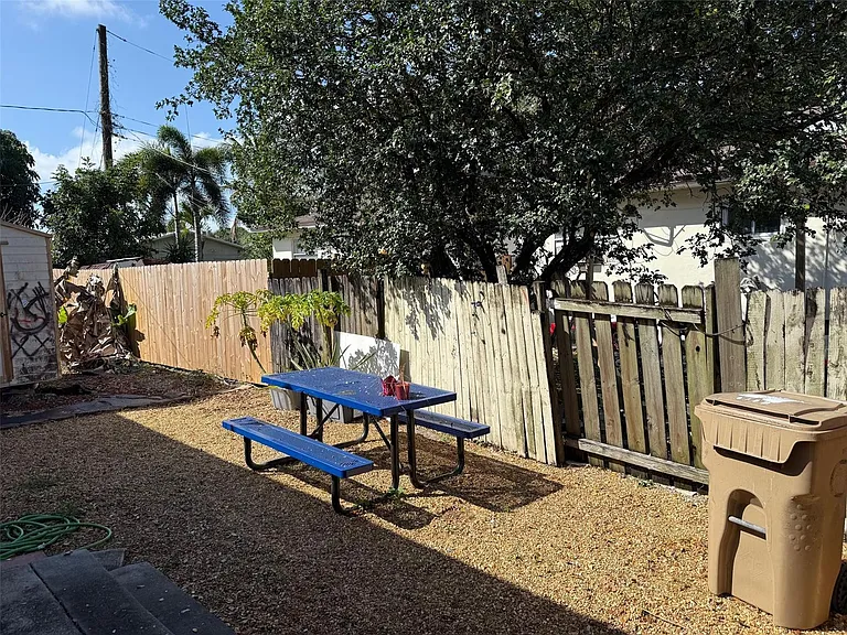 6140 SW 43rd St — Photo 22